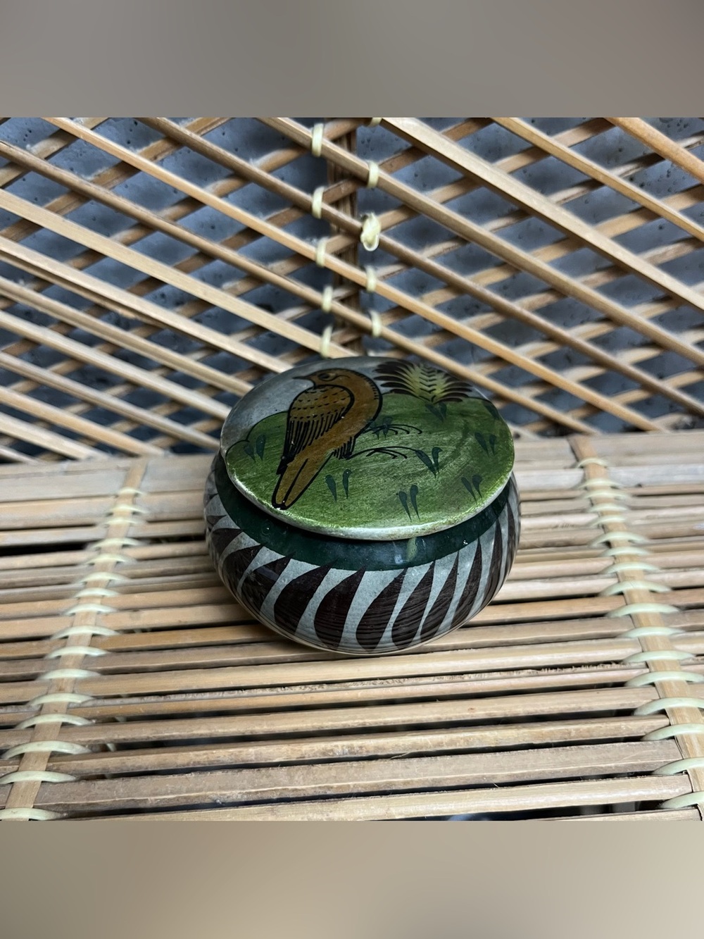 Hand Painted Folk Art Trinket Box Ceramic Round Bird Plant 3 Little Feet Pottery